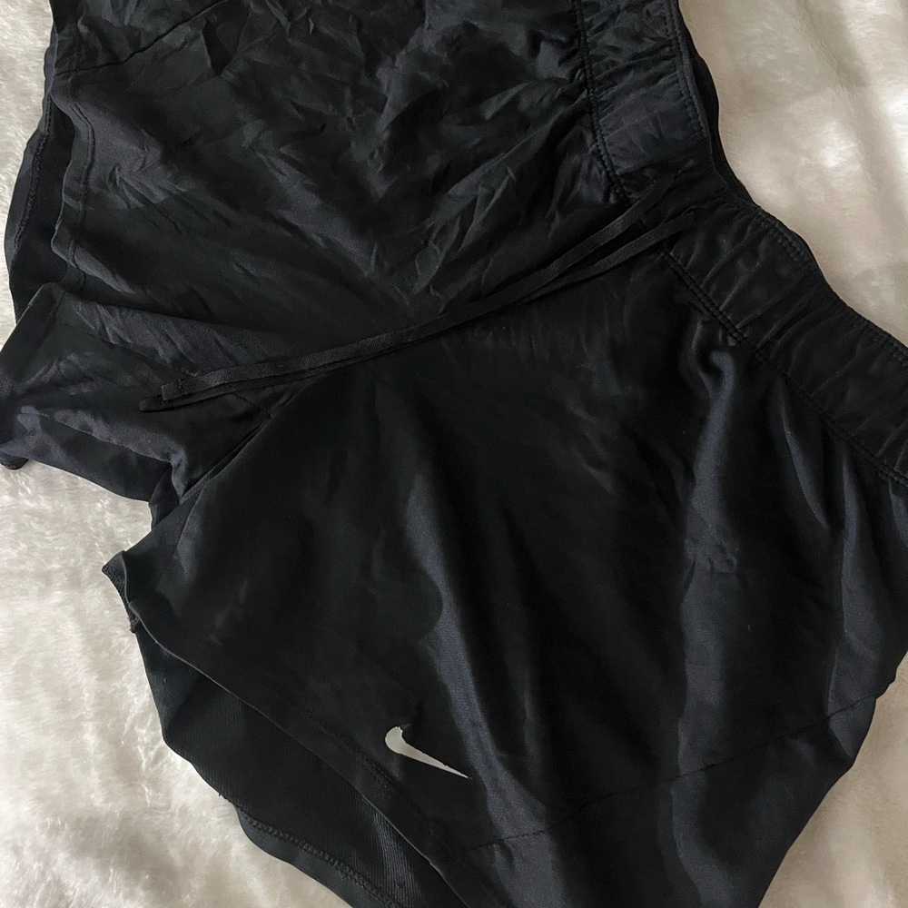 straight black nike shorts - Picture 4 of 4